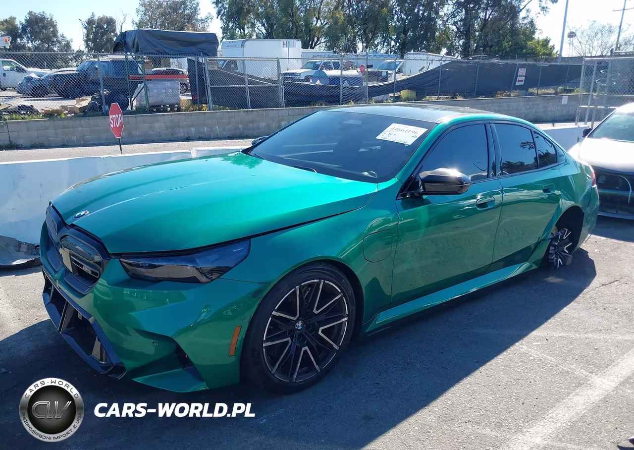 2026 BMW M5 VIN:WBS83FK07TCV57980 - 14