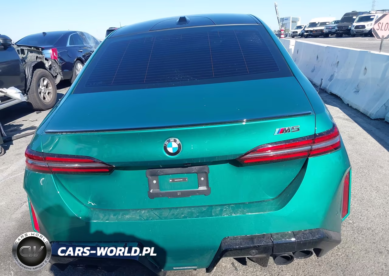 2026 BMW M5 VIN:WBS83FK07TCV57980 - 16