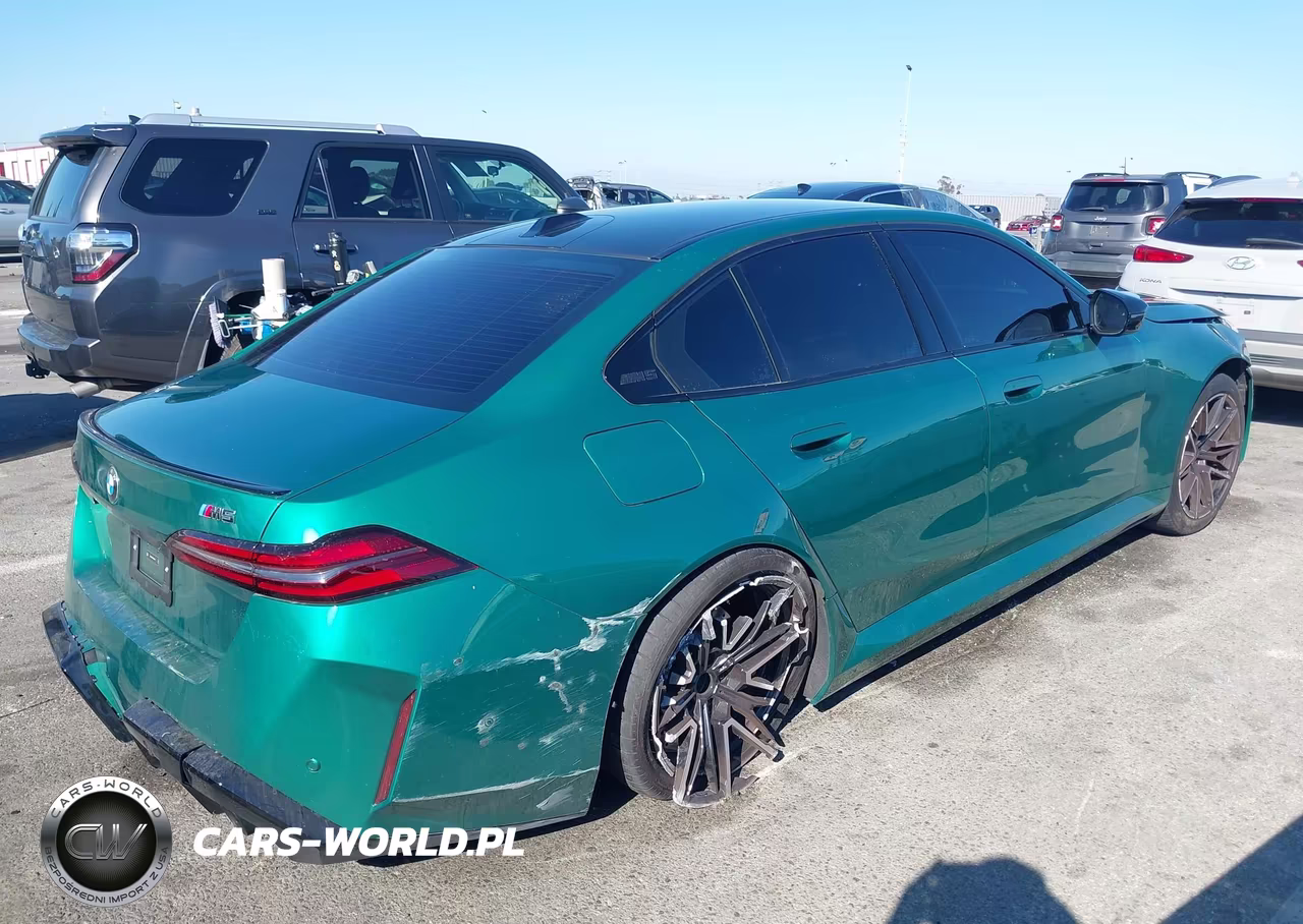 2026 BMW M5 VIN:WBS83FK07TCV57980 - 4