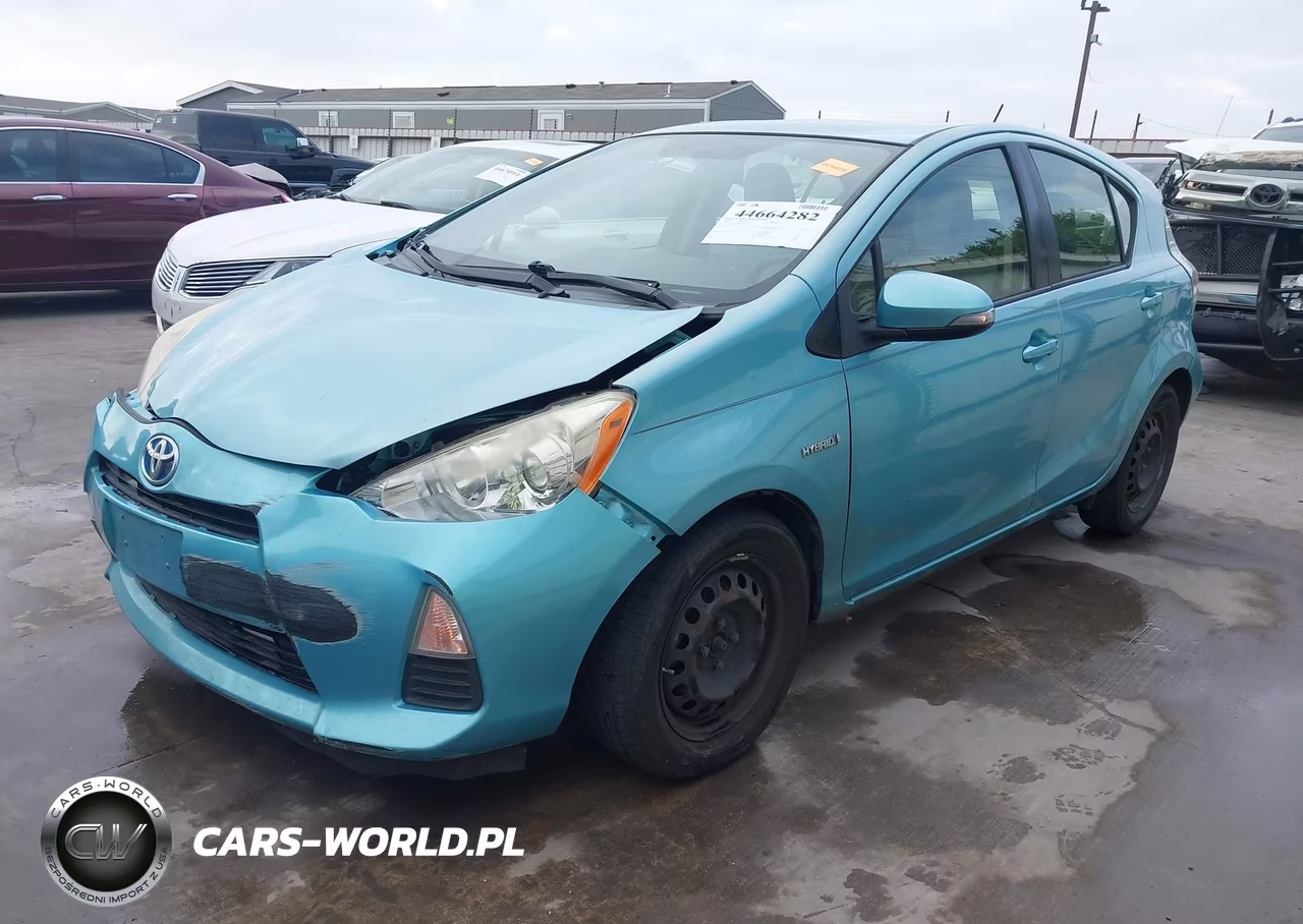 2014 Toyota Prius C One VIN:JTDKDTB36E1064163 - 2