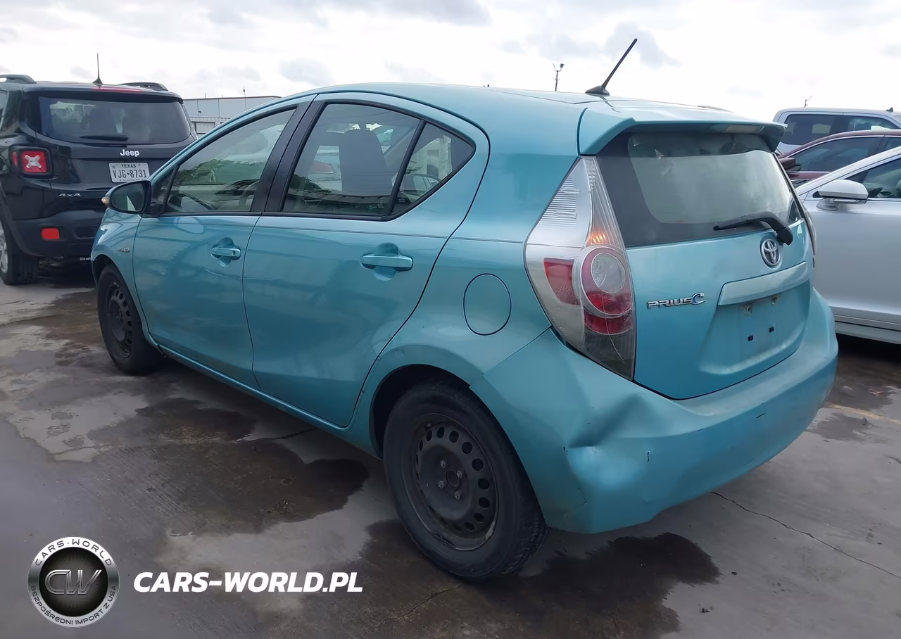 2014 Toyota Prius C One VIN:JTDKDTB36E1064163 - 3