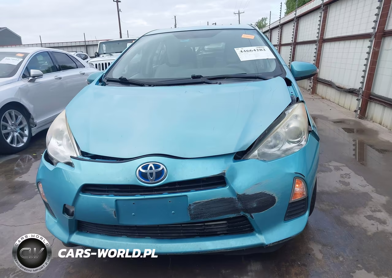 2014 Toyota Prius C One VIN:JTDKDTB36E1064163 - 6