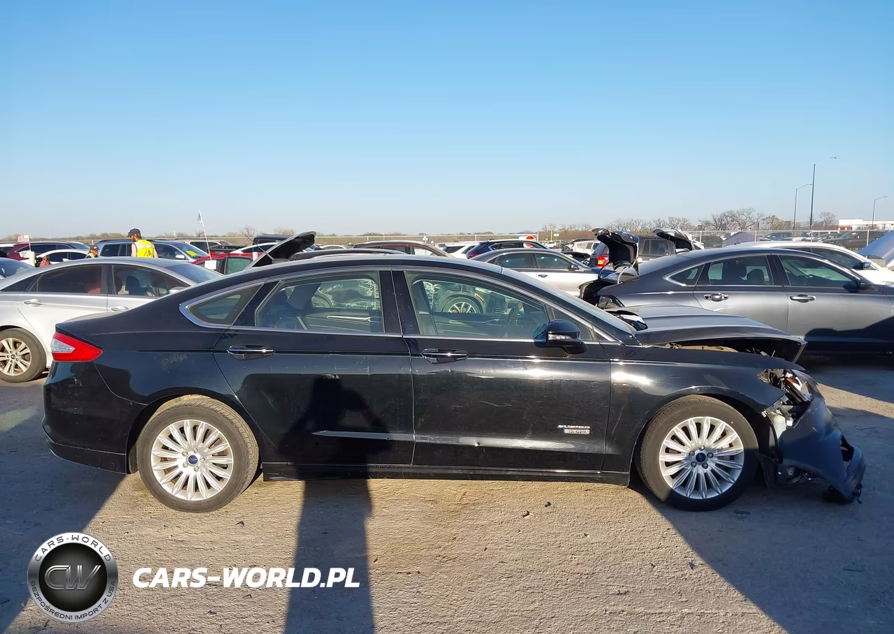 2016 Ford Fusion Energi Se Luxury VIN:3FA6P0PU1GR202053 - 13