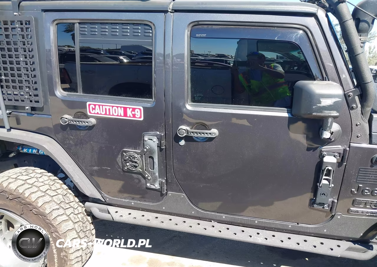 2017 Jeep Wrangler Unlimited Rubicon Recon 4X4 VIN:1C4HJWFG6HL675143 - 14