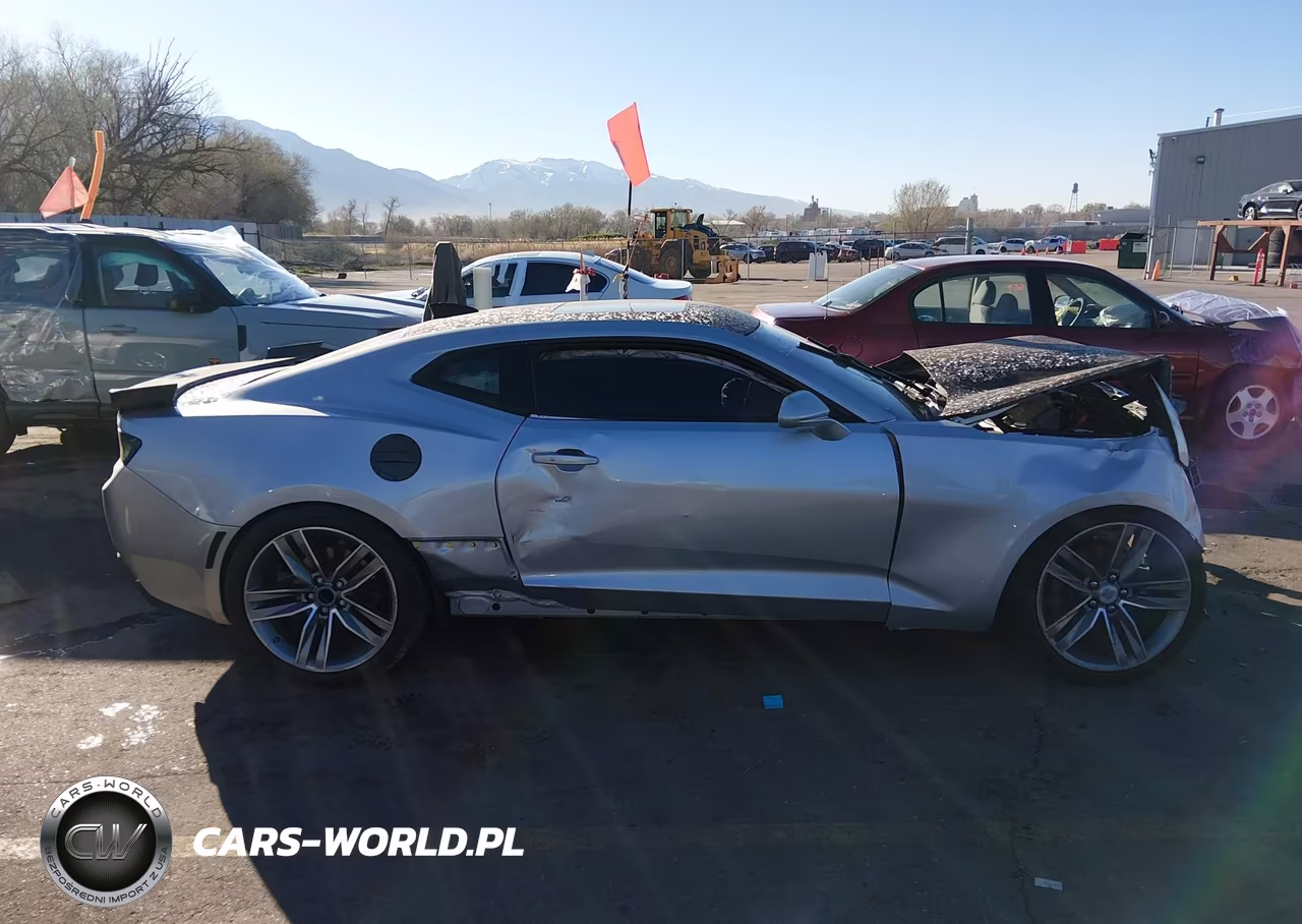 2018 Chevrolet Camaro 1Lt VIN:1G1FB1RS2J0114087 - 13