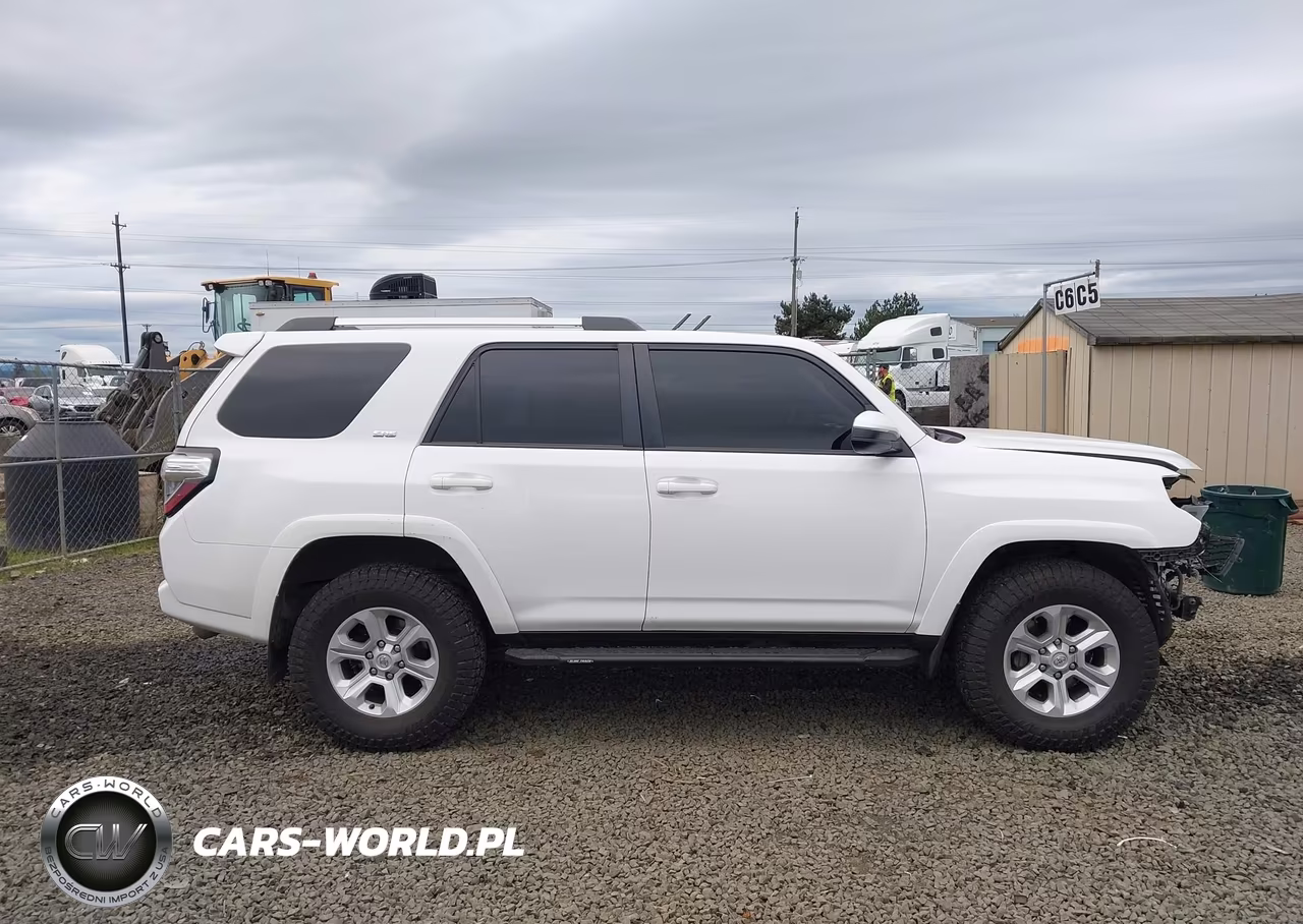 2022 Toyota 4Runner Sr5 VIN:JTEMU5JR6N6063992 - 13