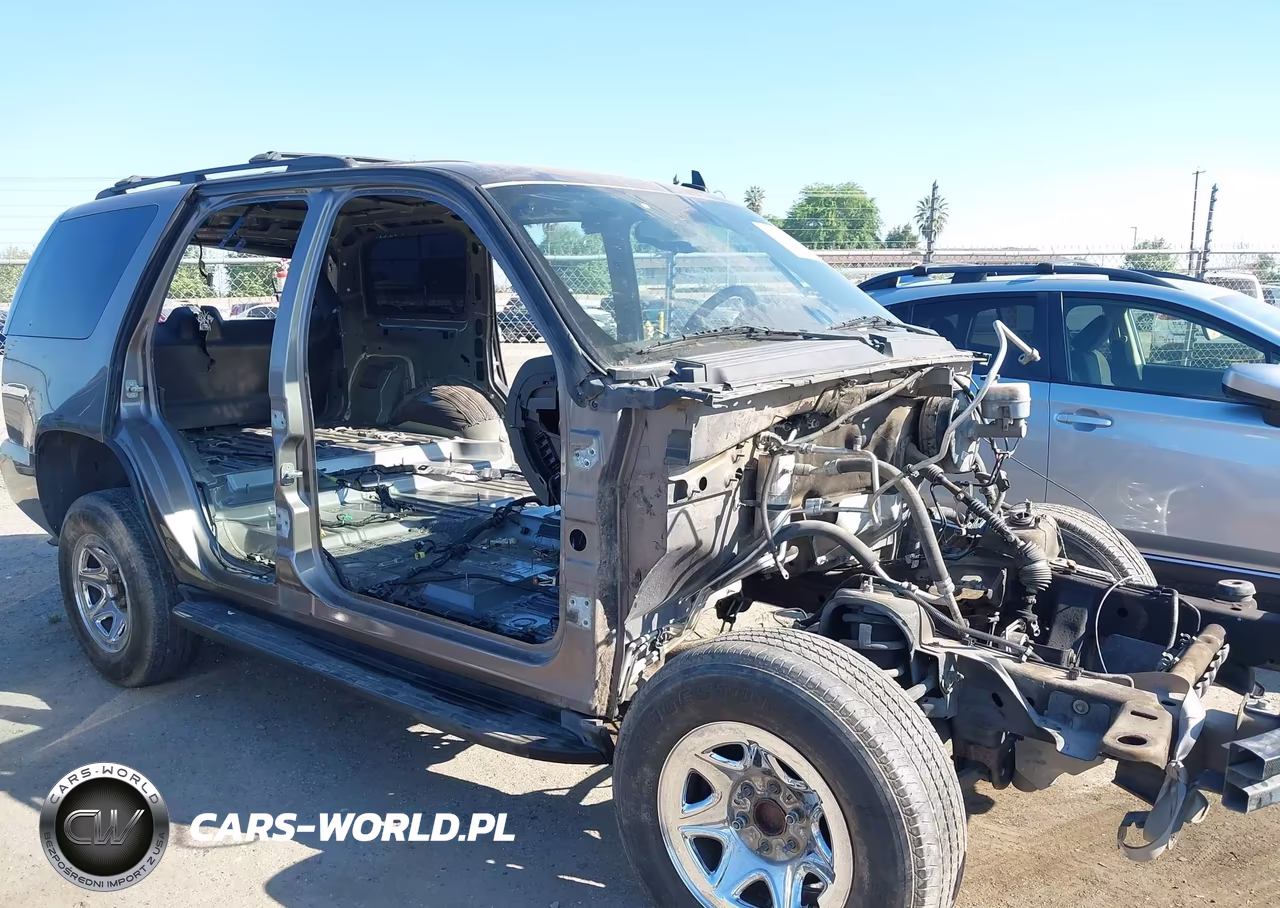 2012 Chevrolet Tahoe Ls VIN:1GNSCAE08CR288369 - 13