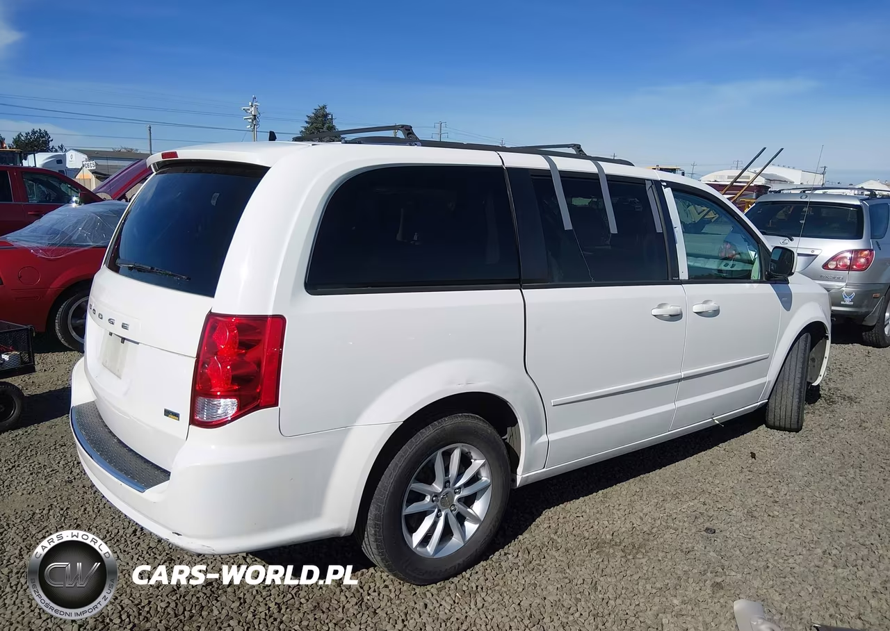 2013 Dodge Grand Caravan Sxt VIN:2C4RDGCG4DR770436 - 4