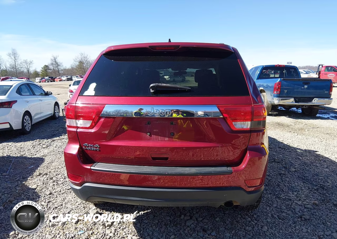 2013 Jeep Grand Cherokee Laredo VIN:1C4RJFAG2DC518697 - 16