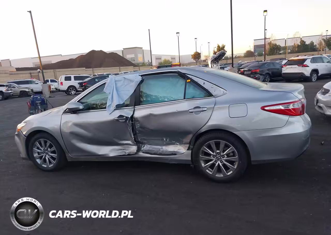 2016 Toyota Camry Xle VIN:4T4BF1FK0GR524145 - 14