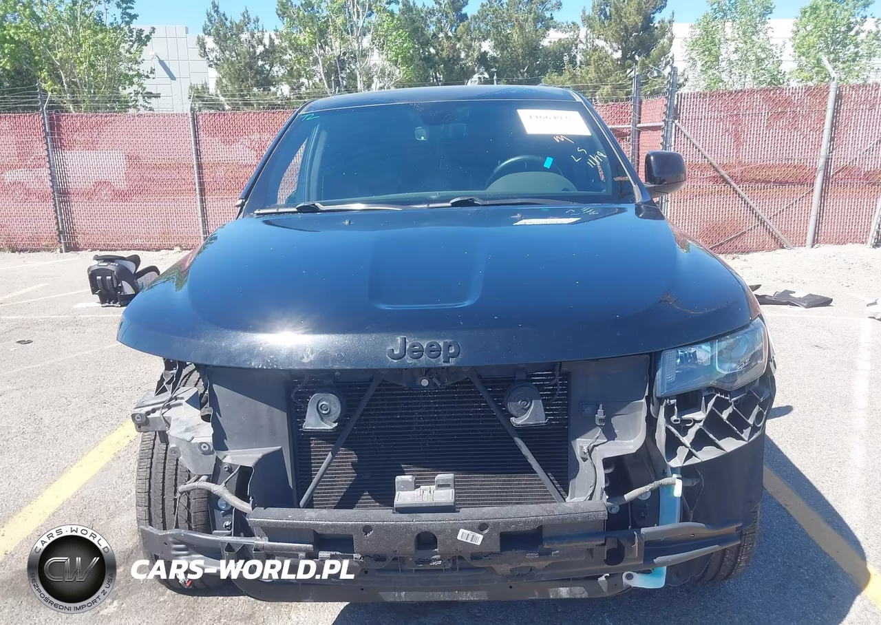 2018 Jeep Grand Cherokee Altitude 4X2 VIN:1C4RJEAG9JC511557 - 13