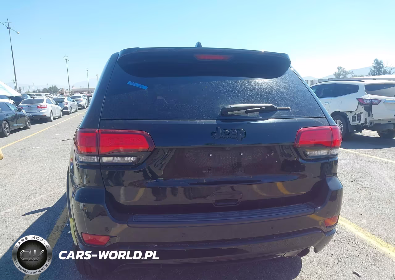 2018 Jeep Grand Cherokee Altitude 4X2 VIN:1C4RJEAG9JC511557 - 17