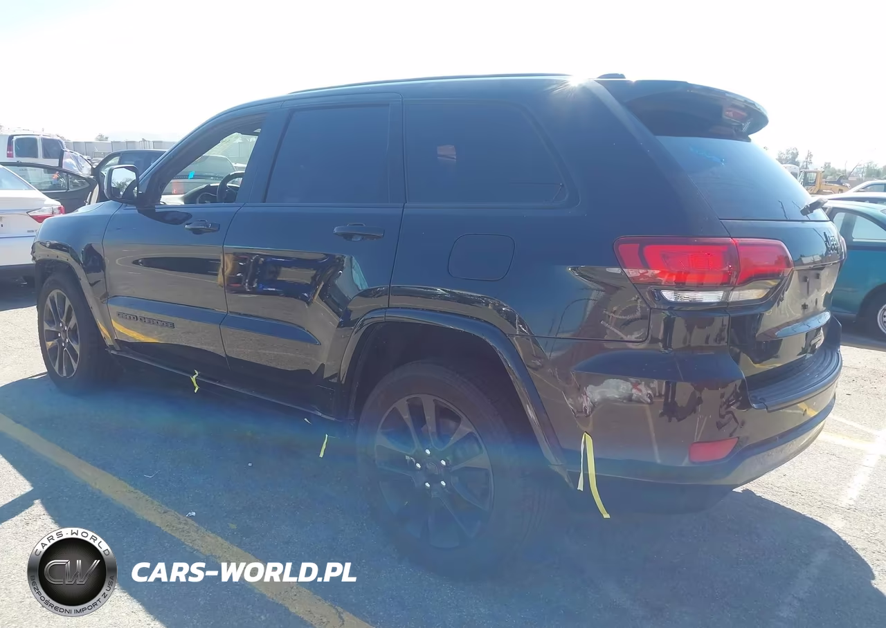 2018 Jeep Grand Cherokee Altitude 4X2 VIN:1C4RJEAG9JC511557 - 3