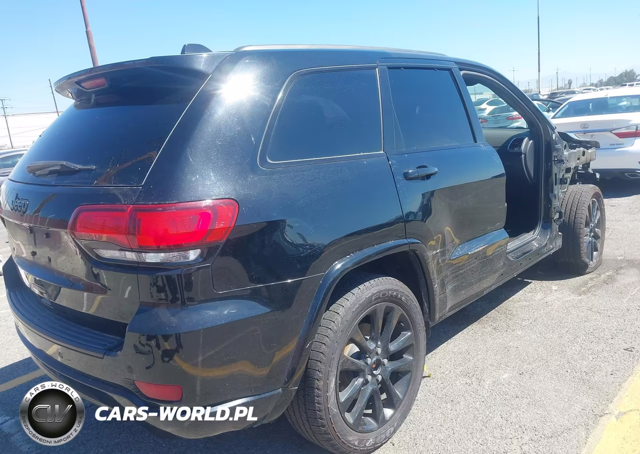 2018 Jeep Grand Cherokee Altitude 4X2 VIN:1C4RJEAG9JC511557 - 4