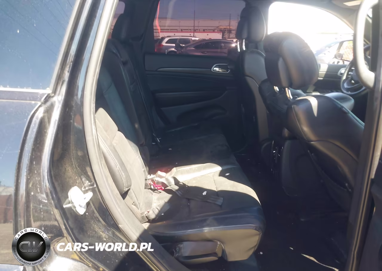 2018 Jeep Grand Cherokee Altitude 4X2 VIN:1C4RJEAG9JC511557 - 8