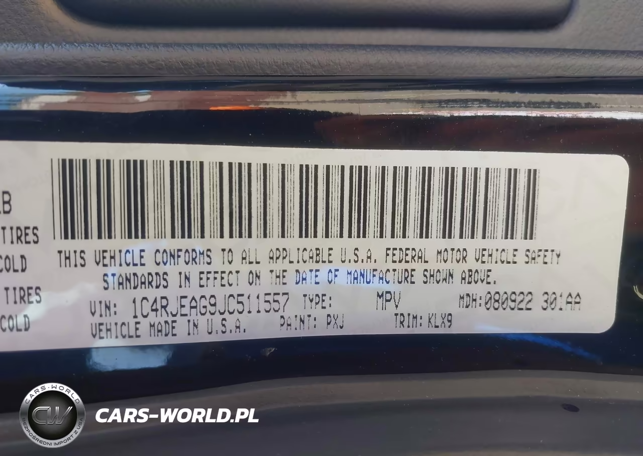 2018 Jeep Grand Cherokee Altitude 4X2 VIN:1C4RJEAG9JC511557 - 9