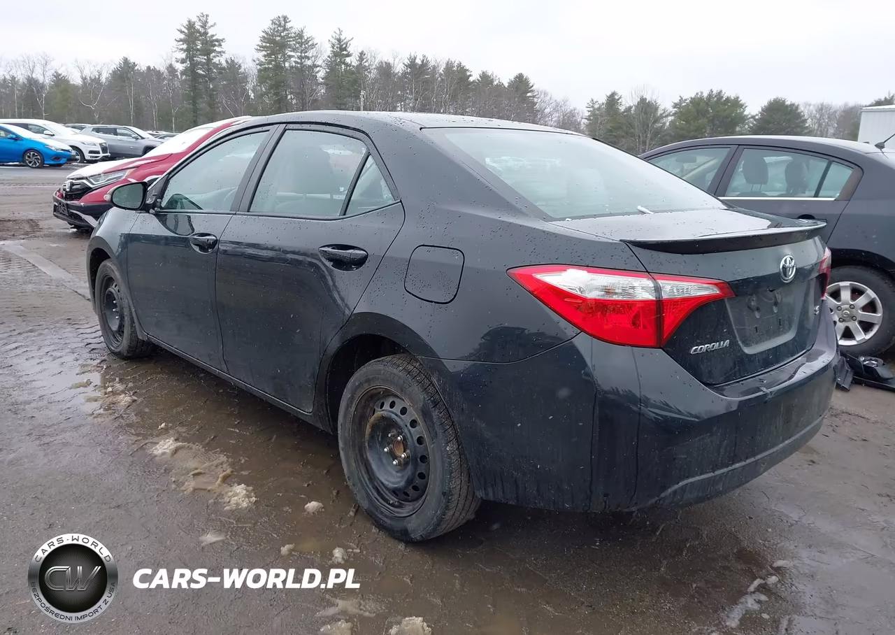 2015 Toyota Corolla S Plus VIN:2T1BURHE6FC371101 - 3