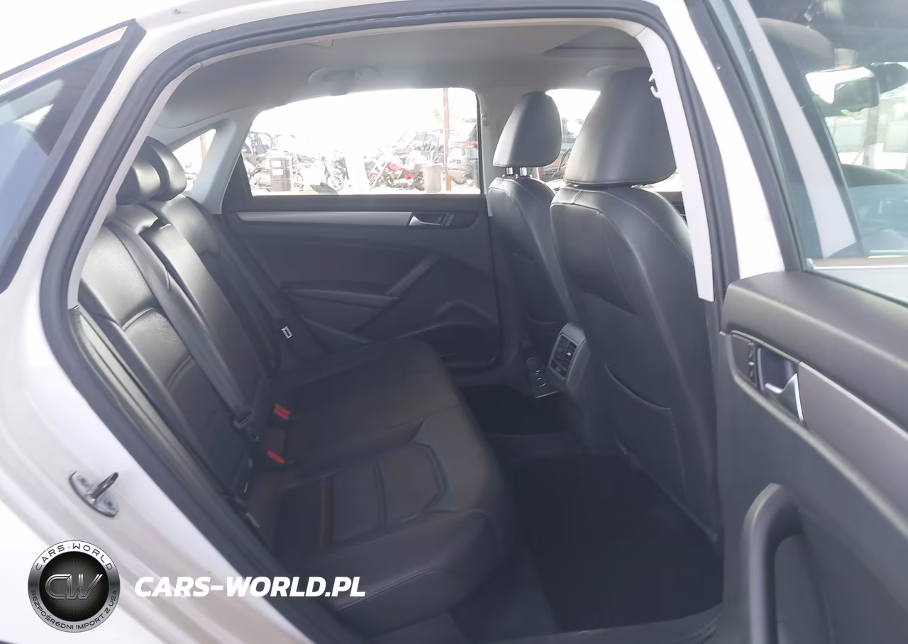 2014 Volkswagen Passat 2.0L Tdi Se VIN:1VWBN7A33EC109180 - 8