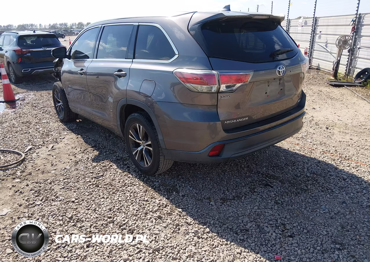 2016 Toyota Highlander Xle V6 VIN:5TDKKRFH7GS164714 - 3