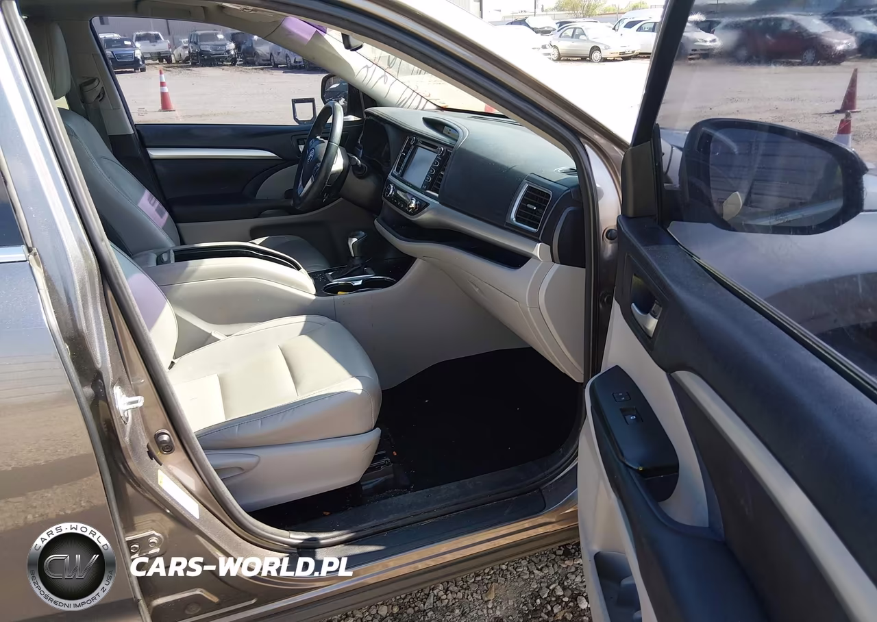 2016 Toyota Highlander Xle V6 VIN:5TDKKRFH7GS164714 - 5