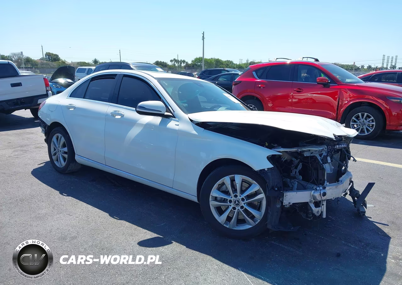 2019 Mercedes-Benz C 300