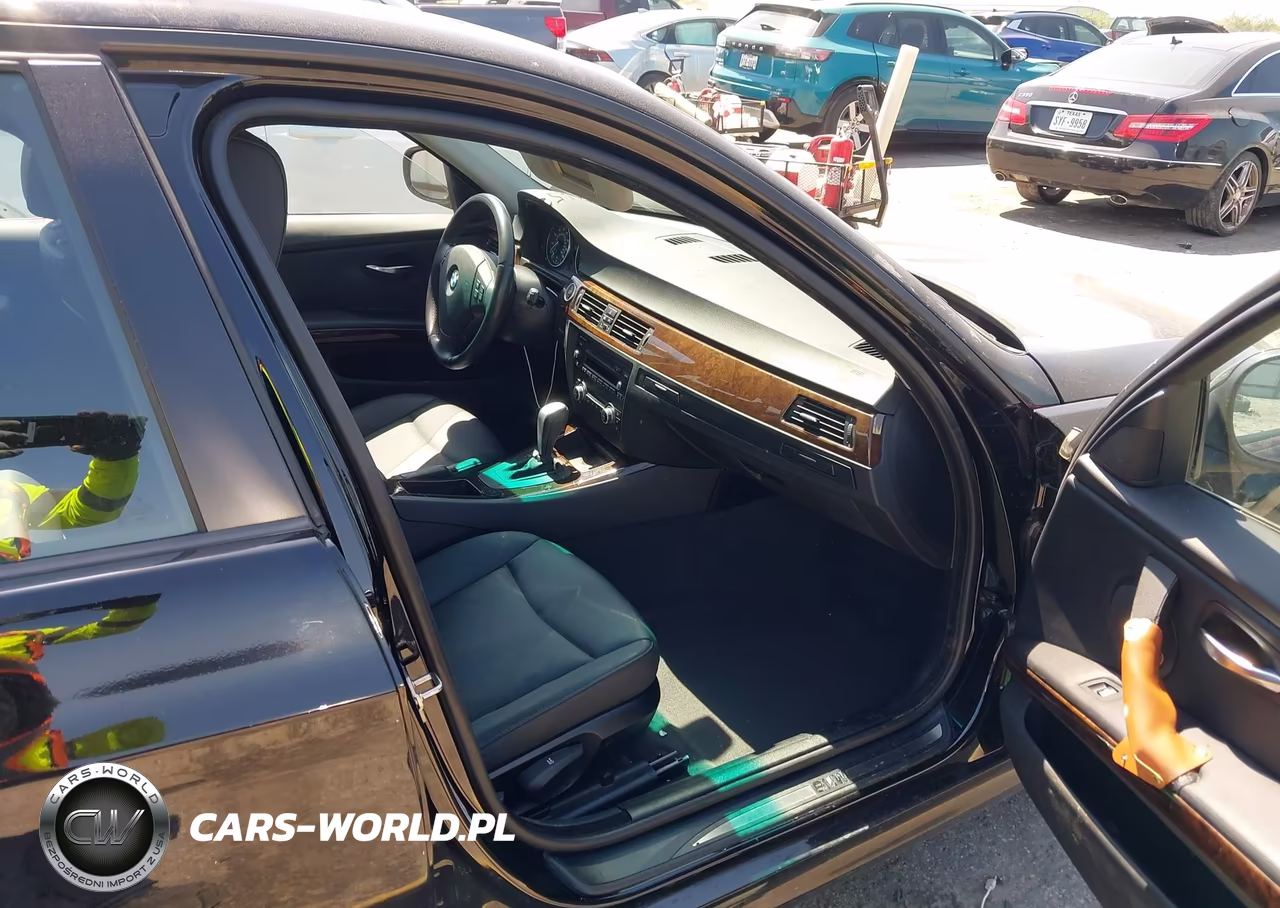 2009 BMW 328I VIN:WBAPH57579NM33964 - 5