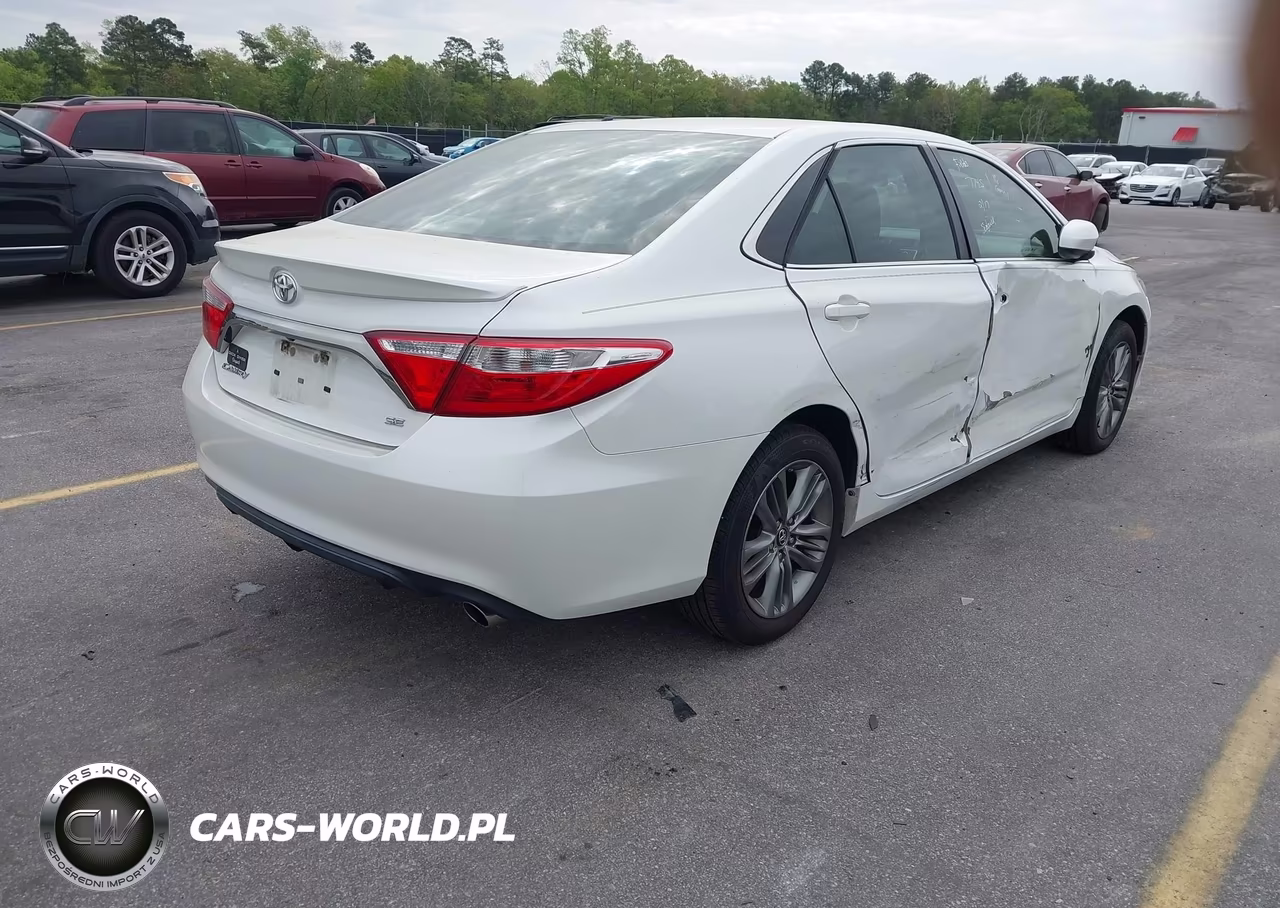 2016 Toyota Camry Se VIN:4T1BF1FK9GU232441 - 4