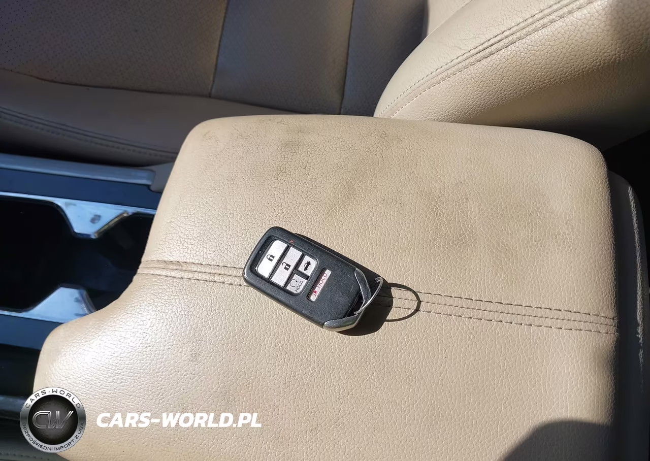 2017 Honda Accord Ex-L V6 VIN:1HGCR3F8XHA013802 - 11