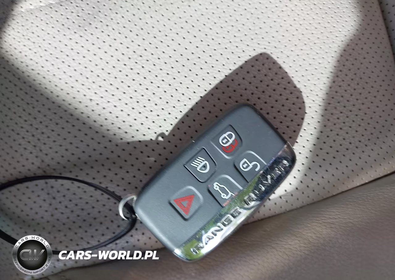 2019 Land Rover Range Rover Velar P250 S VIN:SALYB2EX0KA789108 - 11