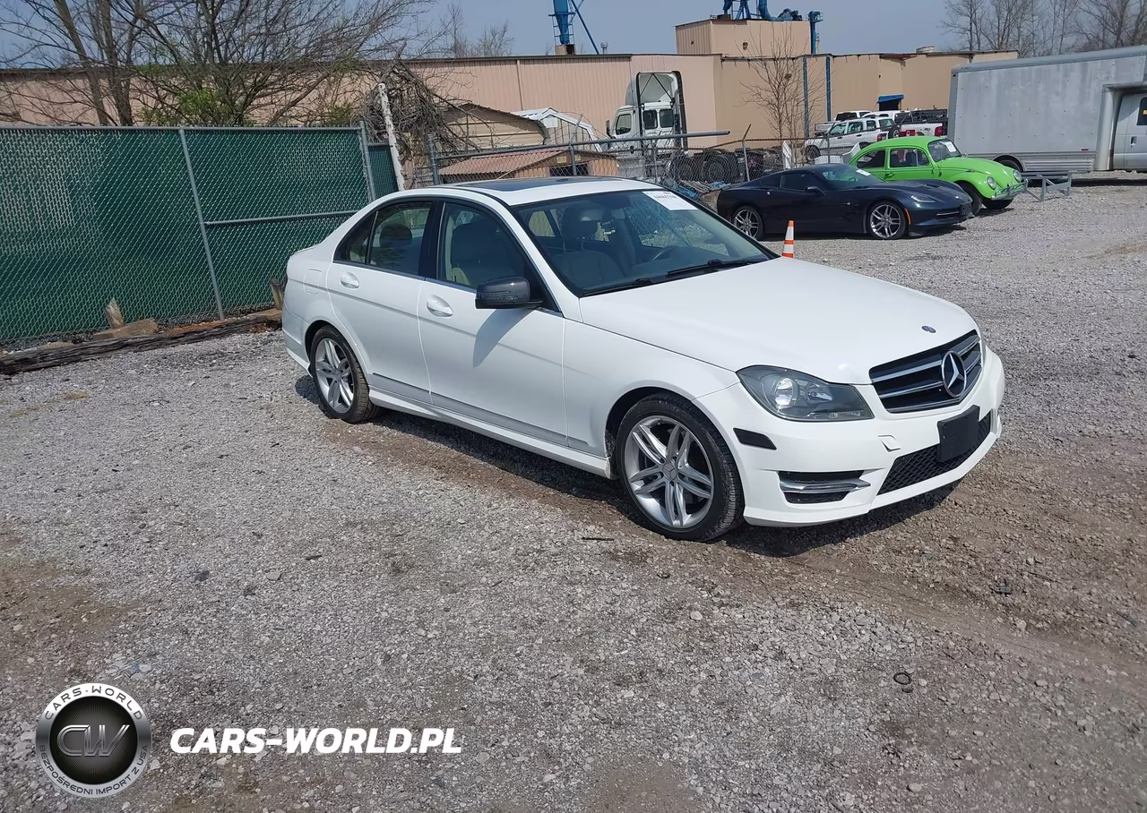 2014 Mercedes-Benz C 300 Luxury 4Matic-Sport 4Matic – zdjęcie 1 z 17