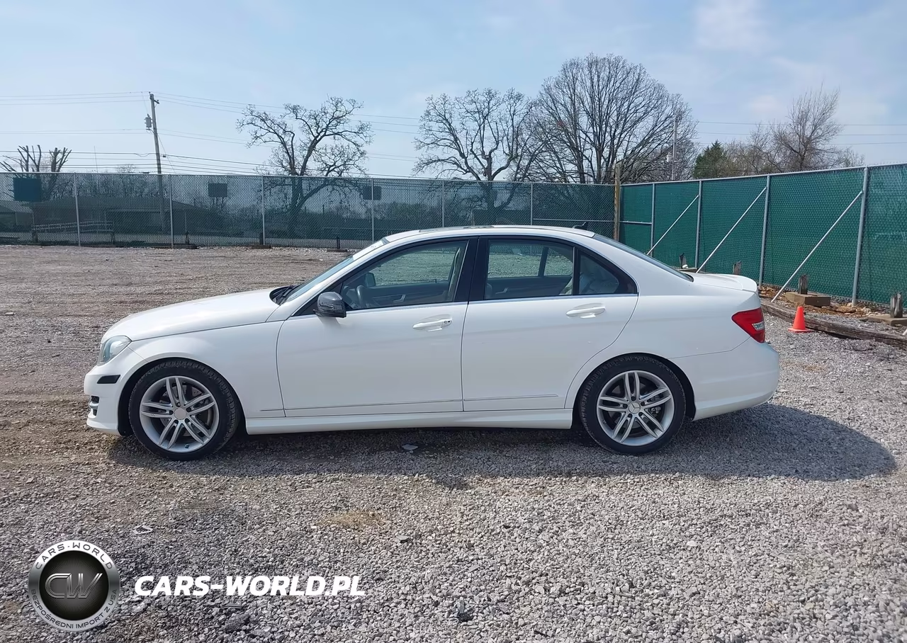 2014 Mercedes-Benz C 300 Luxury 4Matic-Sport 4Matic VIN:WDDGF8ABXER313156 - 14