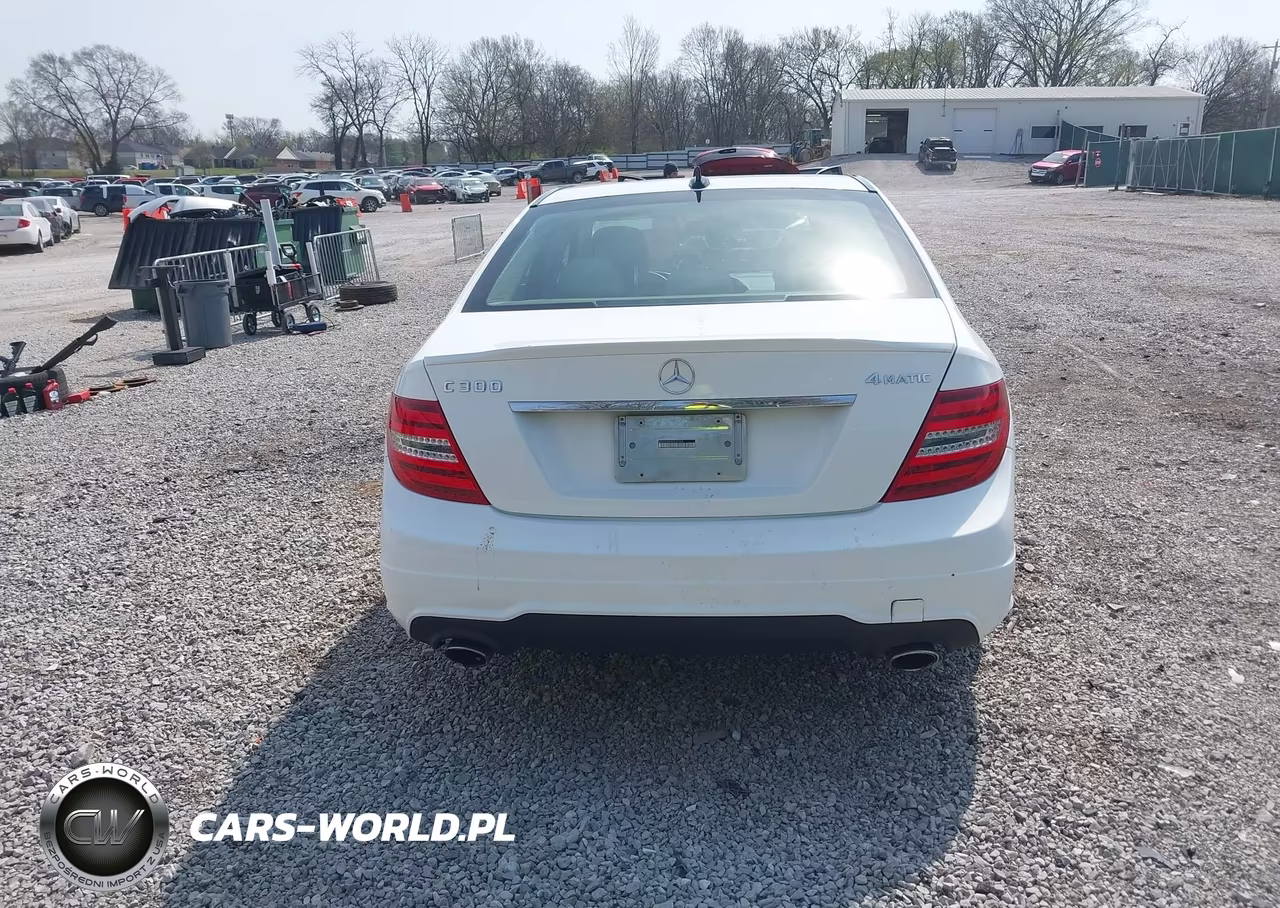 2014 Mercedes-Benz C 300 Luxury 4Matic-Sport 4Matic VIN:WDDGF8ABXER313156 - 16