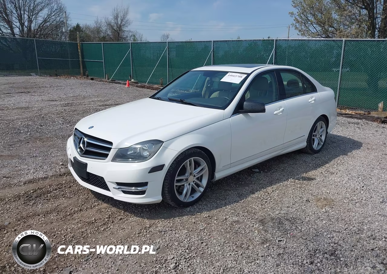 2014 Mercedes-Benz C 300 Luxury 4Matic-Sport 4Matic VIN:WDDGF8ABXER313156 - 2