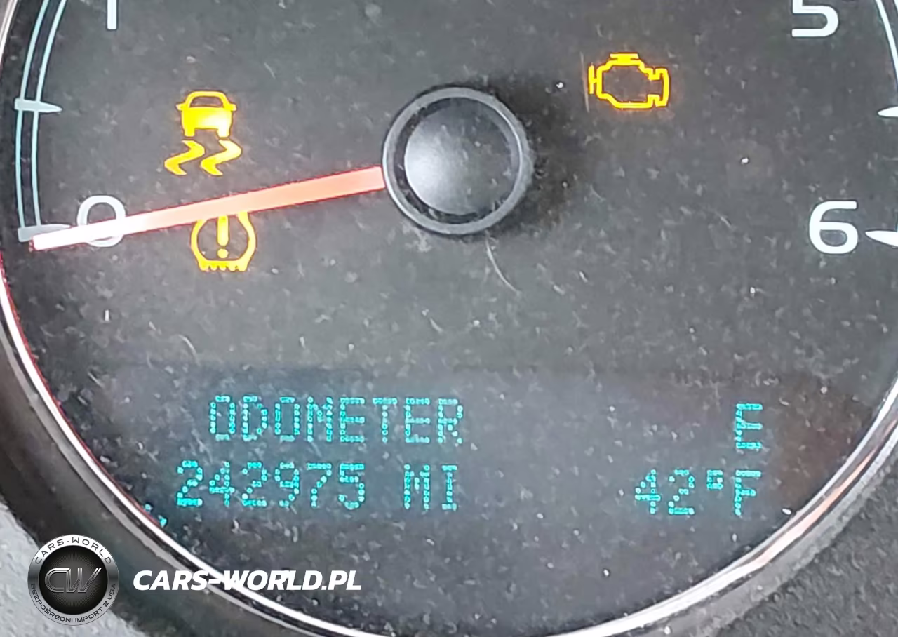 2014 Chevrolet Tahoe Lt VIN:1GNSCBE03ER107753 - 16