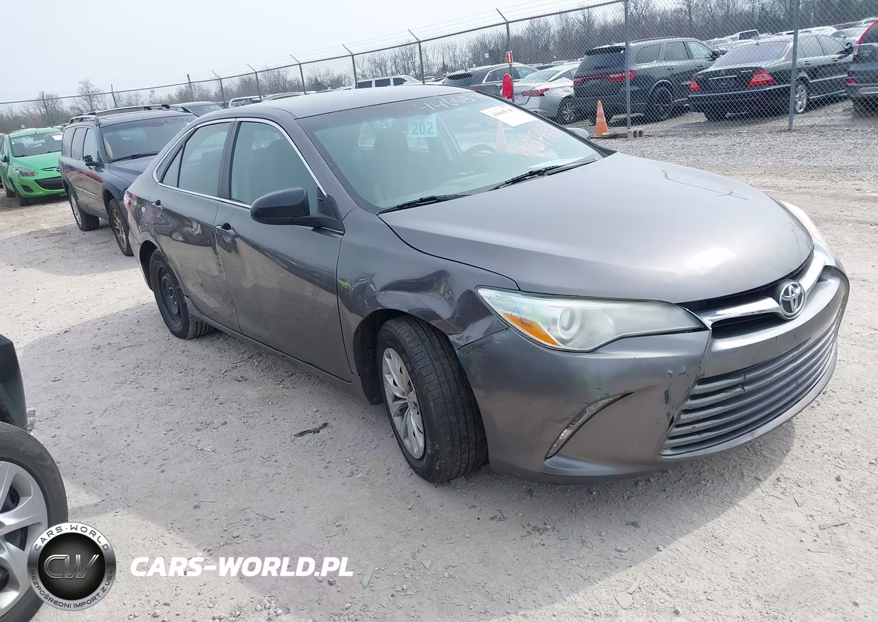 2016 Toyota Camry Le