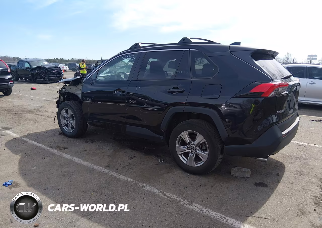 2022 Toyota Rav4 Xle VIN:2T3P1RFV4NC314662 - 3