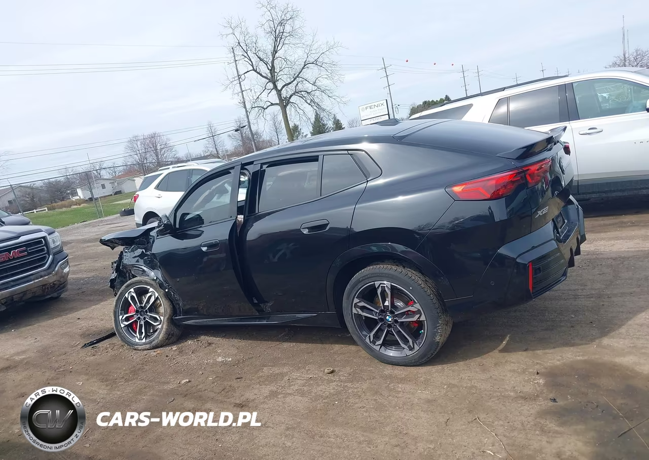 2026 BMW X2 xDrive28I VIN:WBX63GM08T5554918 - 14