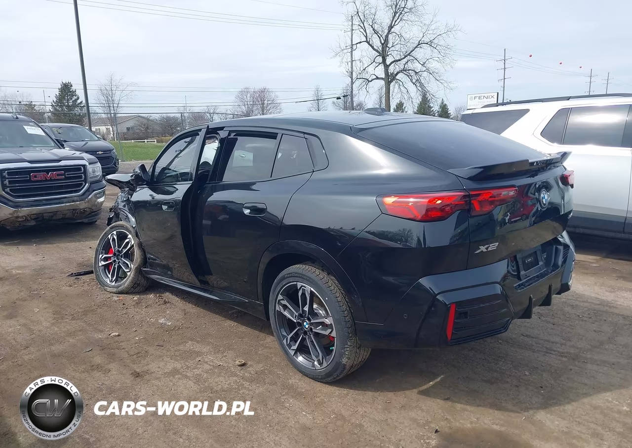2026 BMW X2 xDrive28I VIN:WBX63GM08T5554918 - 3