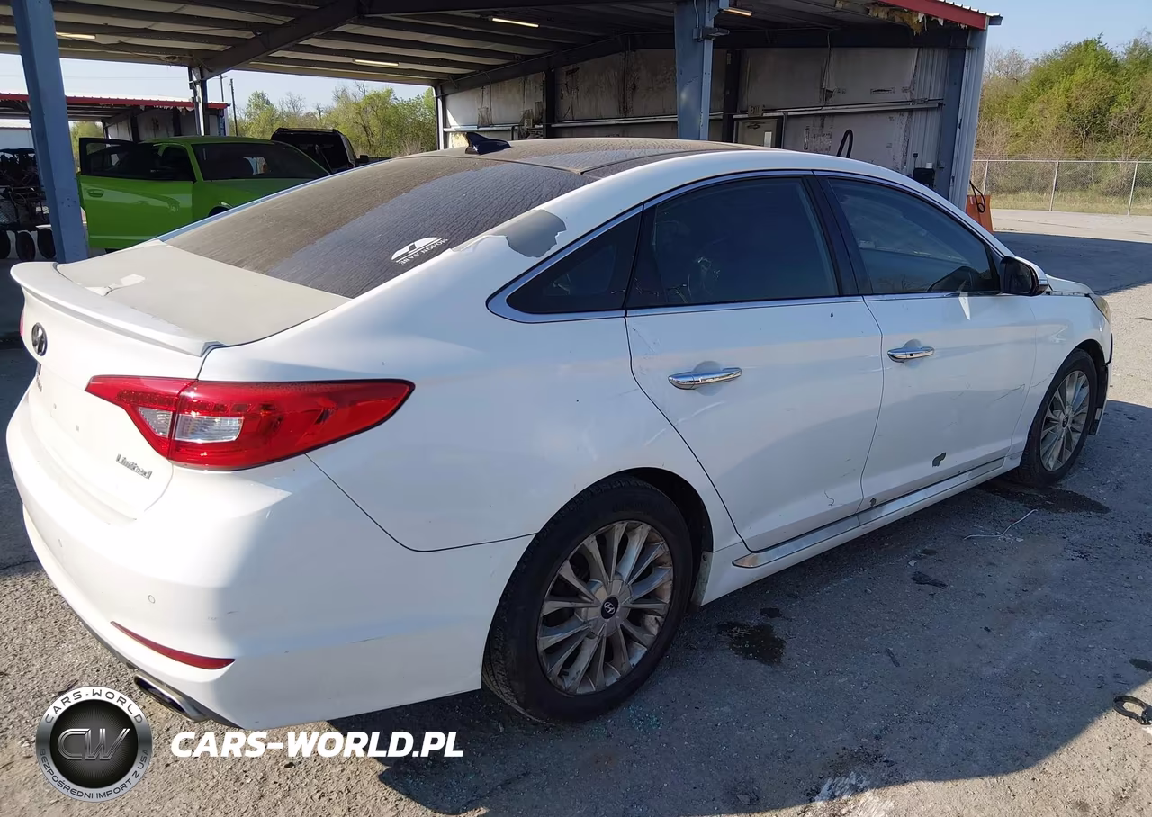 2015 Hyundai Sonata Limited VIN:5NPE34AFXFH019786 - 4