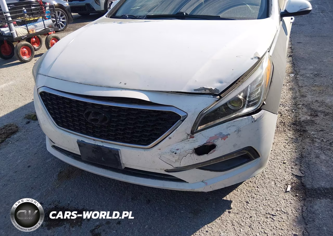 2015 Hyundai Sonata Limited VIN:5NPE34AFXFH019786 - 6