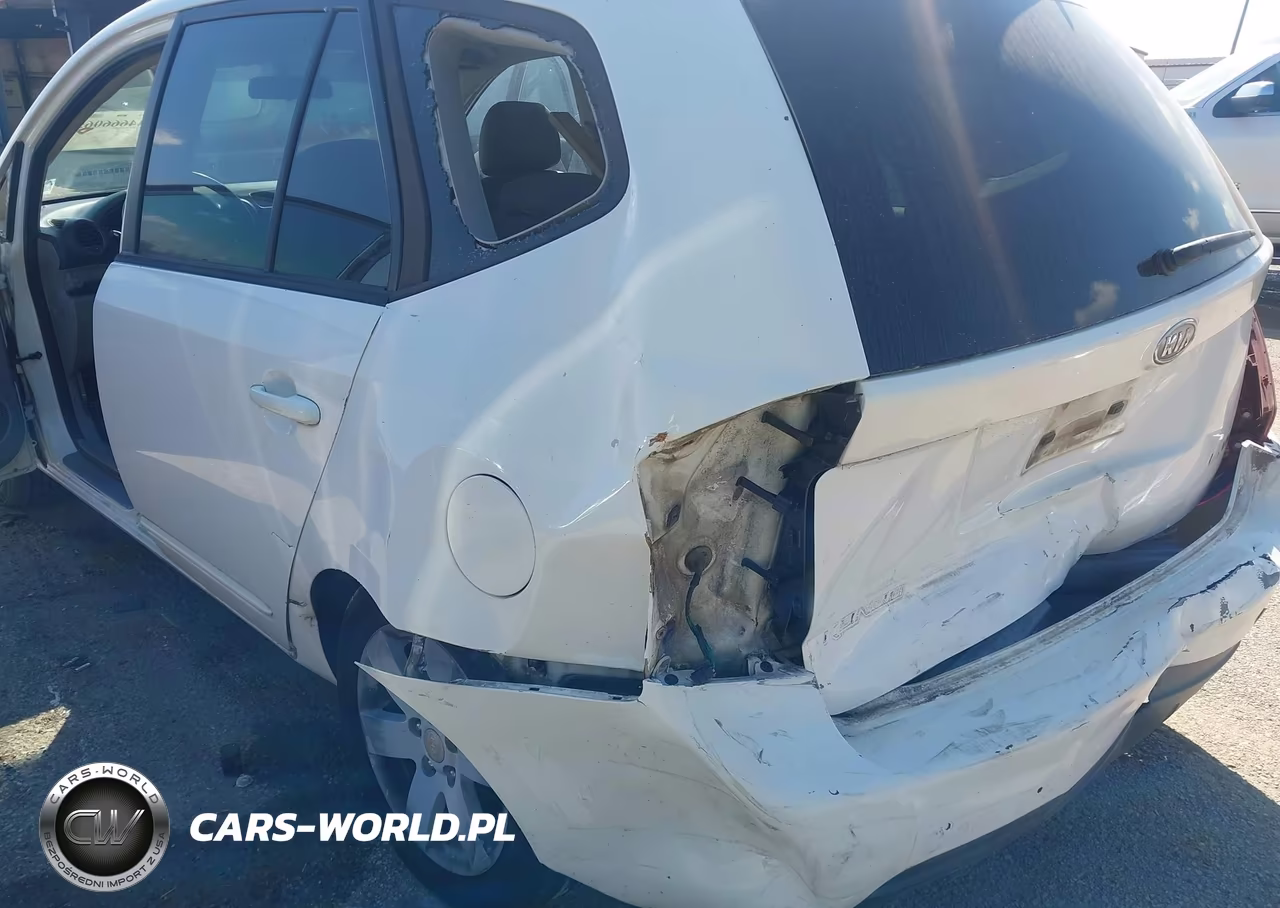 2008 Kia Rondo Lx V6 VIN:KNAFG526X87136592 - 6