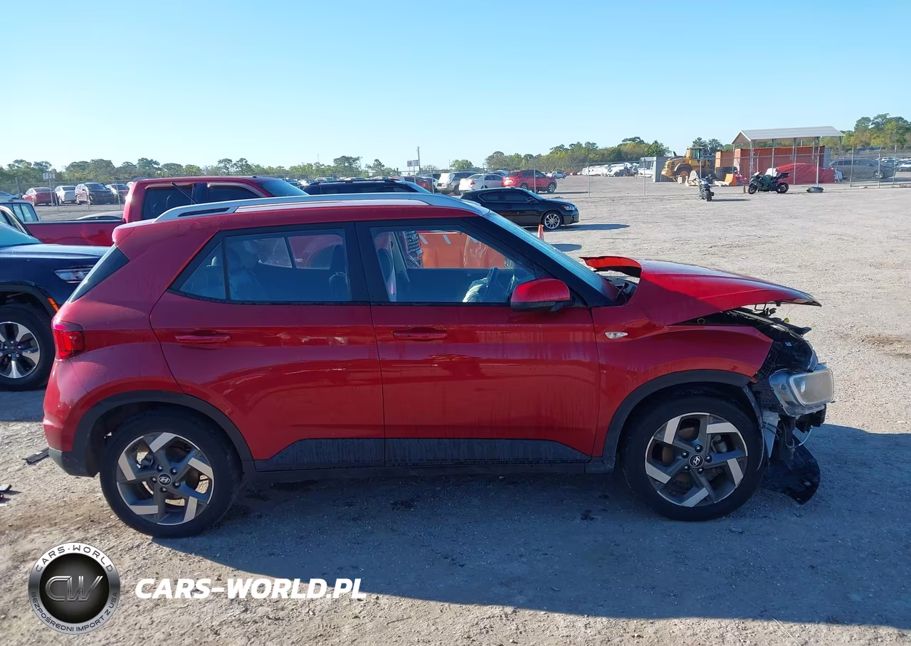 2023 Hyundai Venue Limited VIN:KMHRC8A39PU228468 - 13