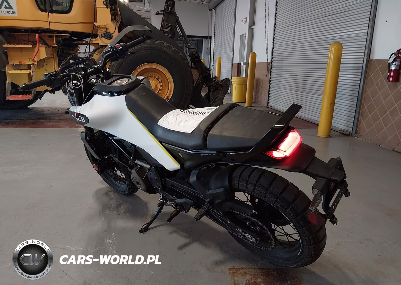 2024 Husqvarna Vitpilen 401-Svartpilen 401 VIN:MD2JUJ408RN208131 - 3