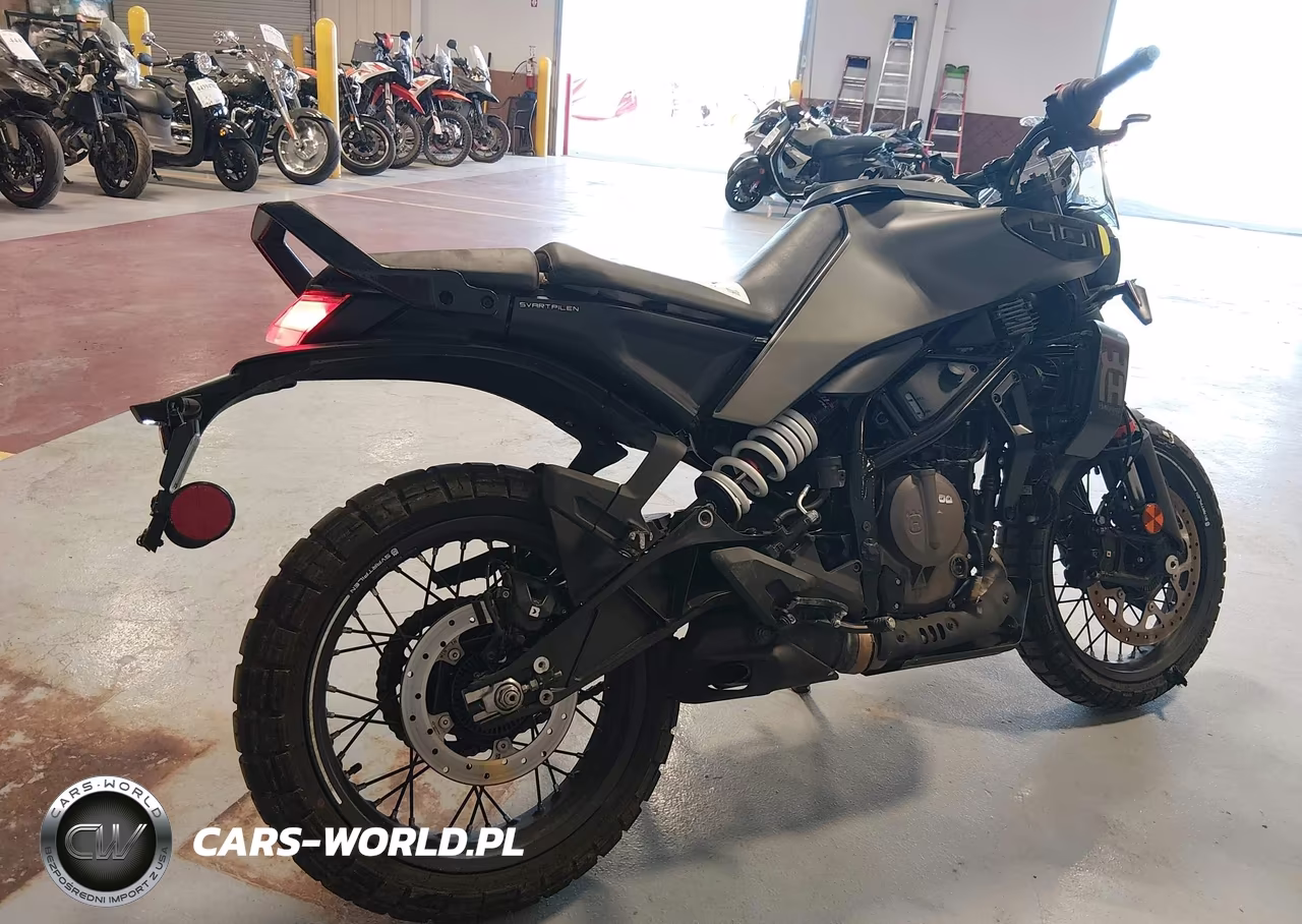 2024 Husqvarna Vitpilen 401-Svartpilen 401 VIN:MD2JUJ408RN208131 - 4
