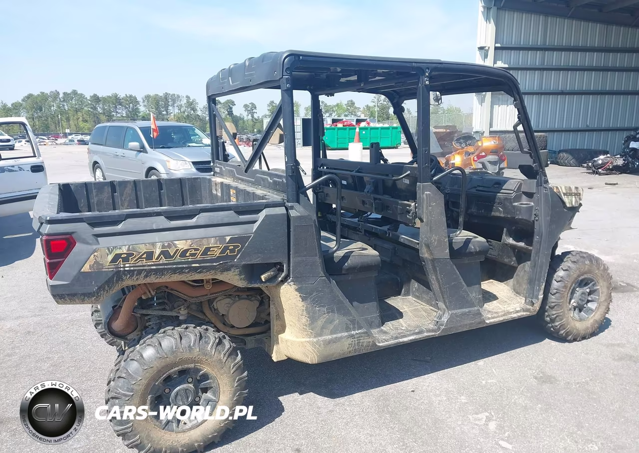 2023 Polaris Ranger Crew 1000 Premium VIN:4XAT6E996P8031881 - 4