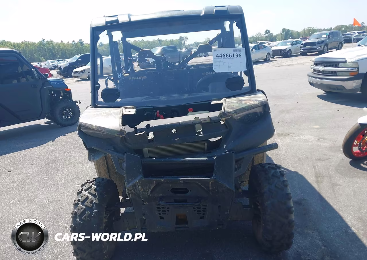 2023 Polaris Ranger Crew 1000 Premium VIN:4XAT6E996P8031881 - 5