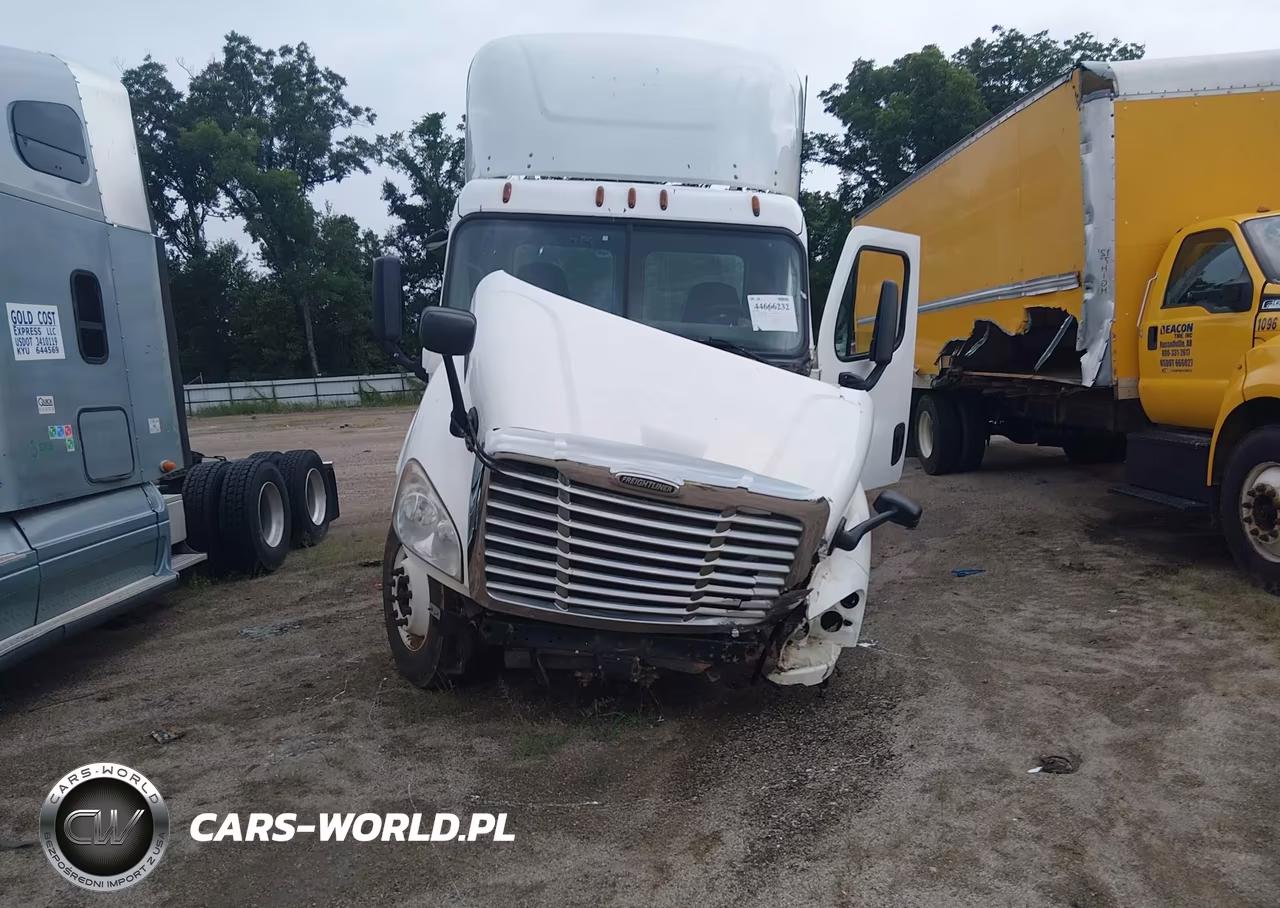 2015 Freightliner Cascadia 113 VIN:1FUBGAD43FLGD9804 - 16