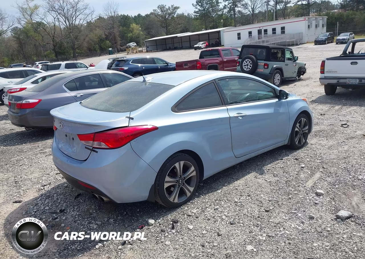 2013 Hyundai Elantra Se VIN:KMHDH6AEXDU003215 - 4