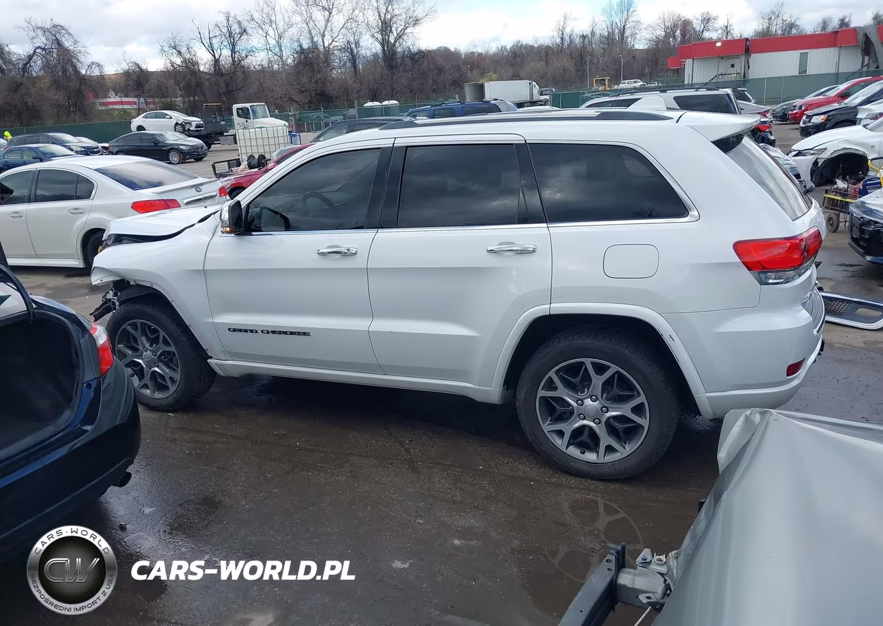 2020 Jeep Grand Cherokee Overland 4X4 VIN:1C4RJFCGXLC150328 - 15