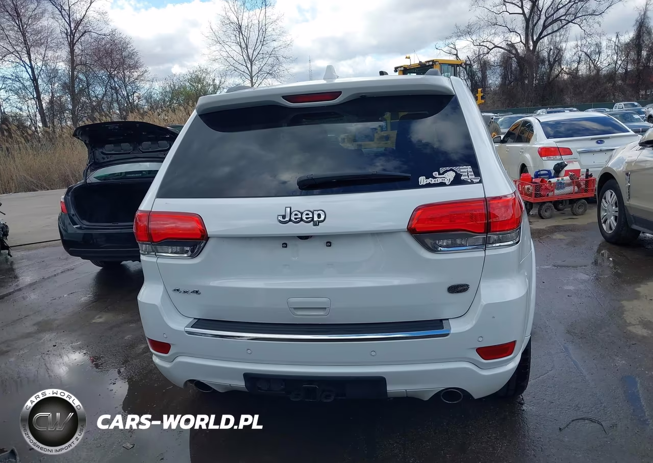 2020 Jeep Grand Cherokee Overland 4X4 VIN:1C4RJFCGXLC150328 - 17